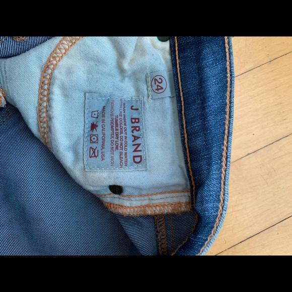JBrand pencil leg jeans. Great condition . Size 24 - Picture 3 of 4